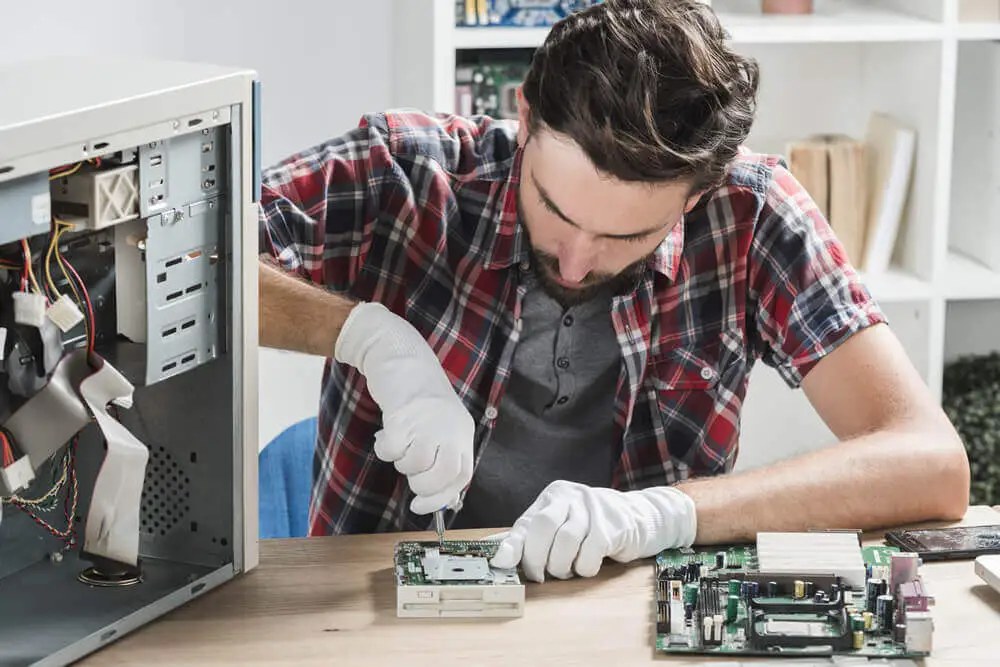 Computer repair shop and technician insurance